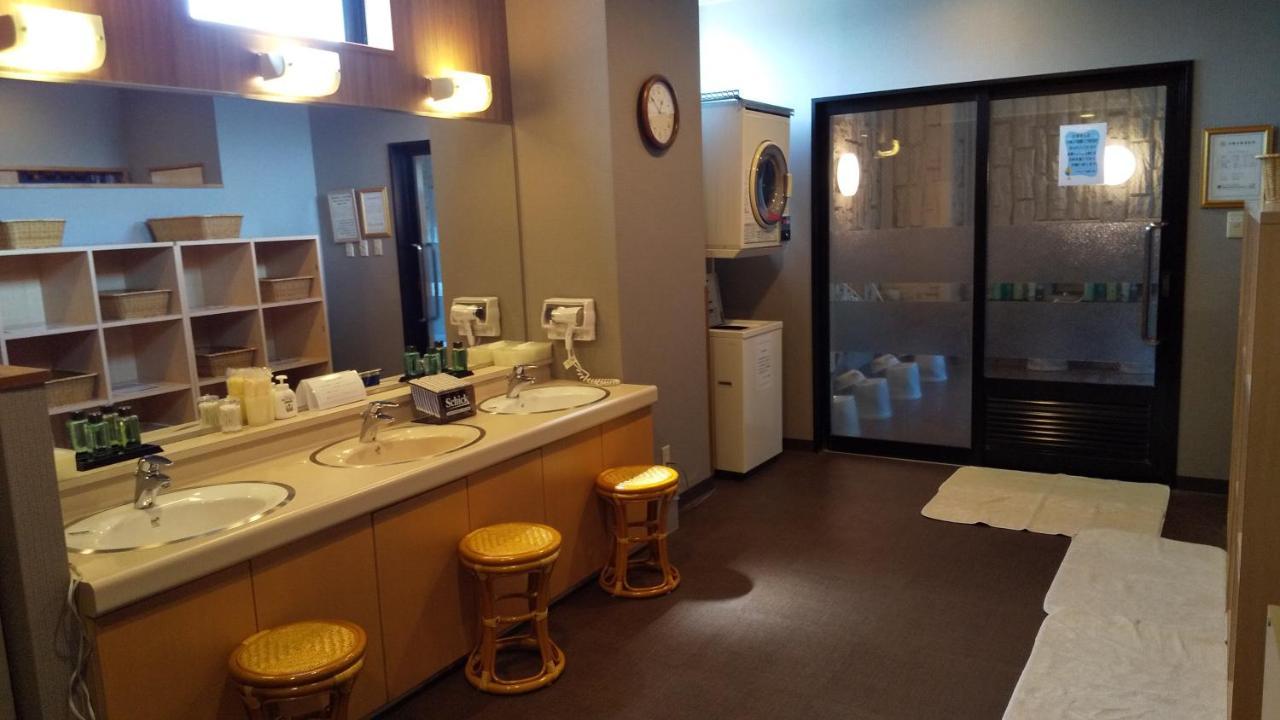 Hotel Route-Inn Yonezawa Ekihigashi Экстерьер фото