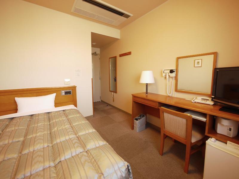 Hotel Route-Inn Yonezawa Ekihigashi Экстерьер фото